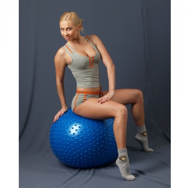Мяч гимнастический игольчатый для фитнеса 75 см в коробке с насосом синий L 0575b  фото 3