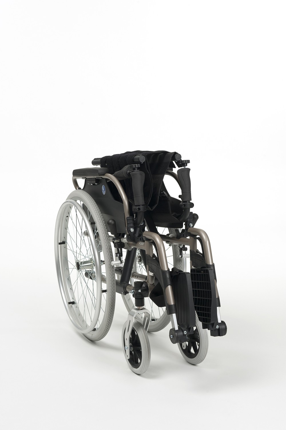Инвалидная кресло-коляска Vermeiren V300+30 фото 3